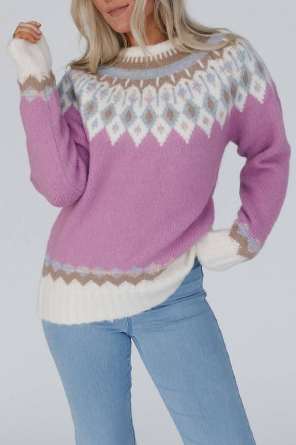 Well Tailored Sweater with a Graceful Silhouette