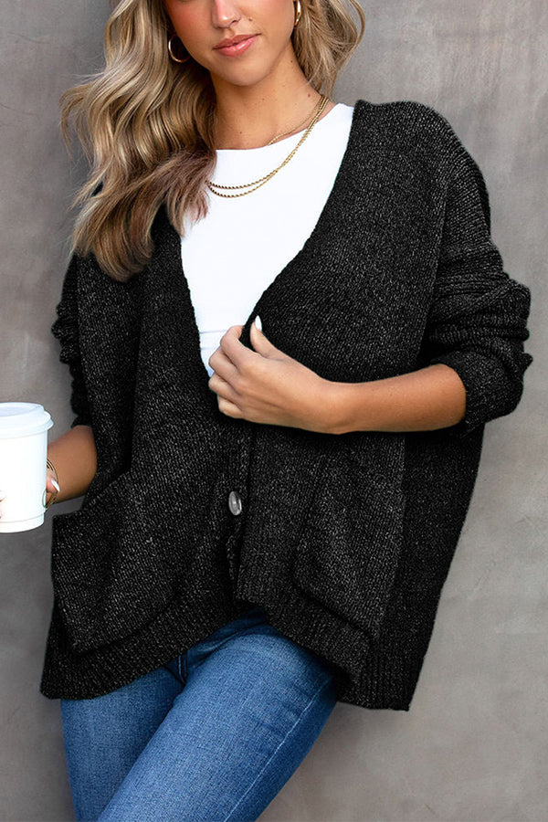 Well Tailored Cardigan with a Graceful Silhouette