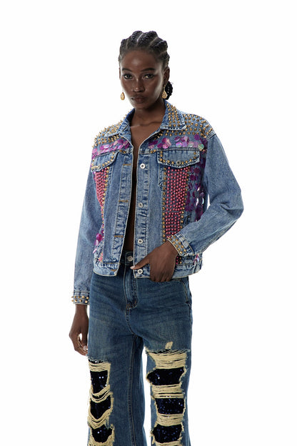 Gracefully Styled Jacket for Any Occasion