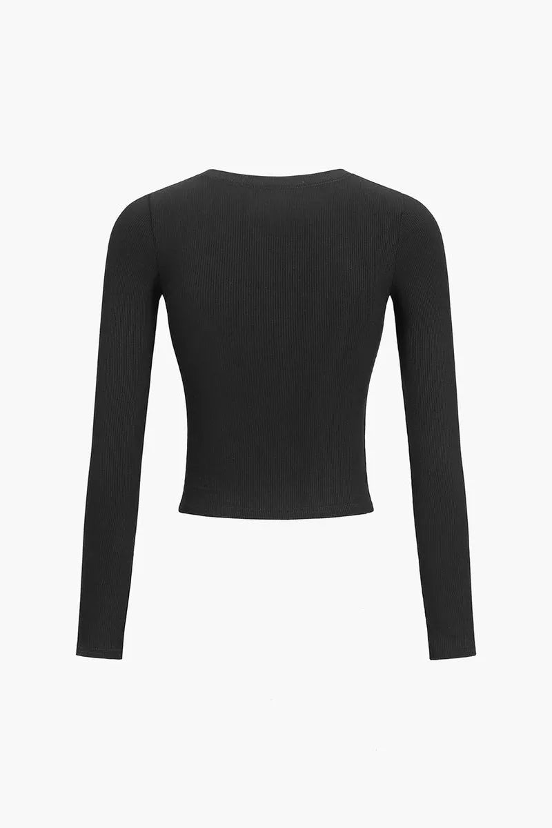 Well Tailored Shirt with a Graceful Silhouette