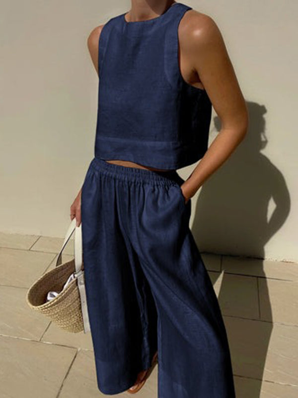 Effortlessly Elegant Pants with a Timeless Design