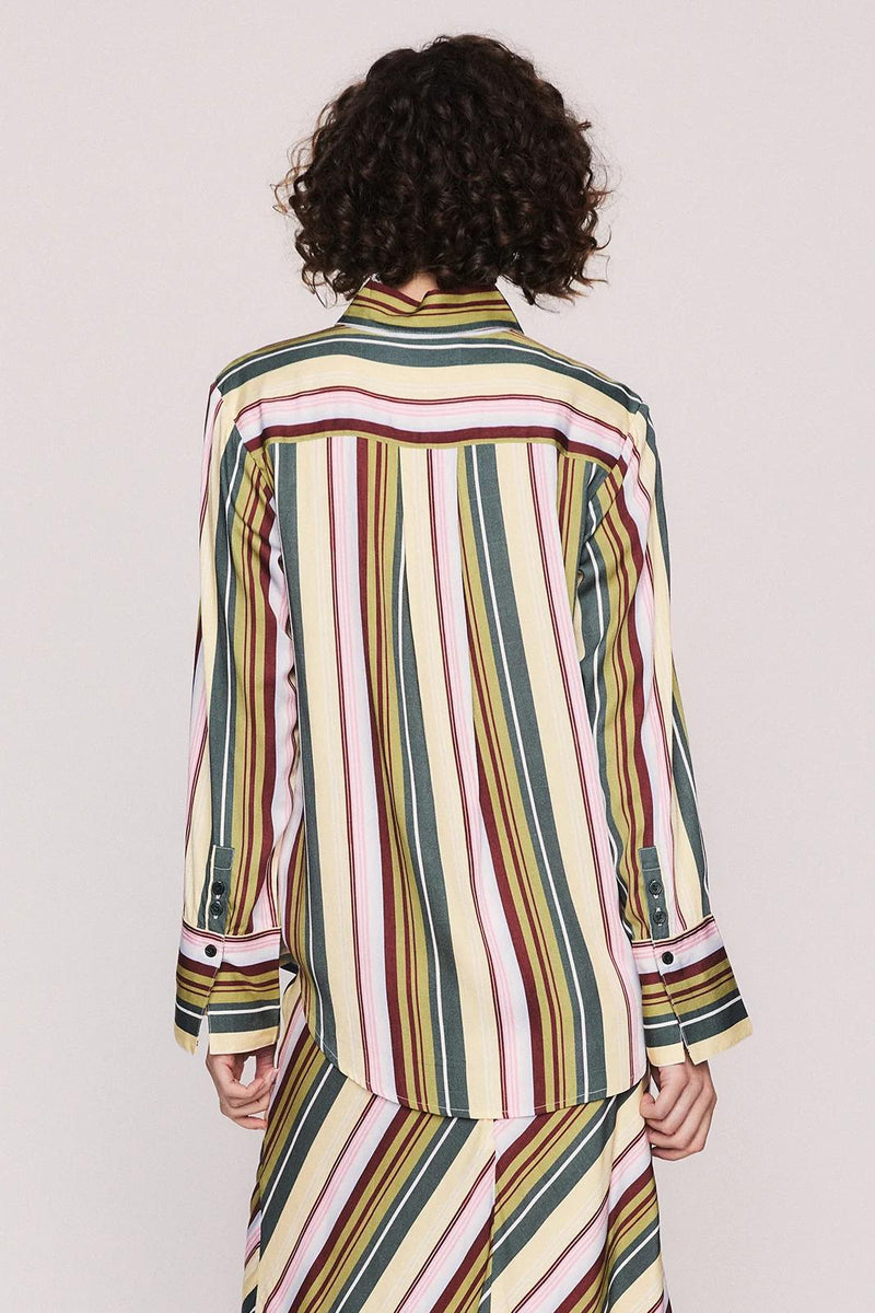 Beautifully Finished Garment in a Timeless Design