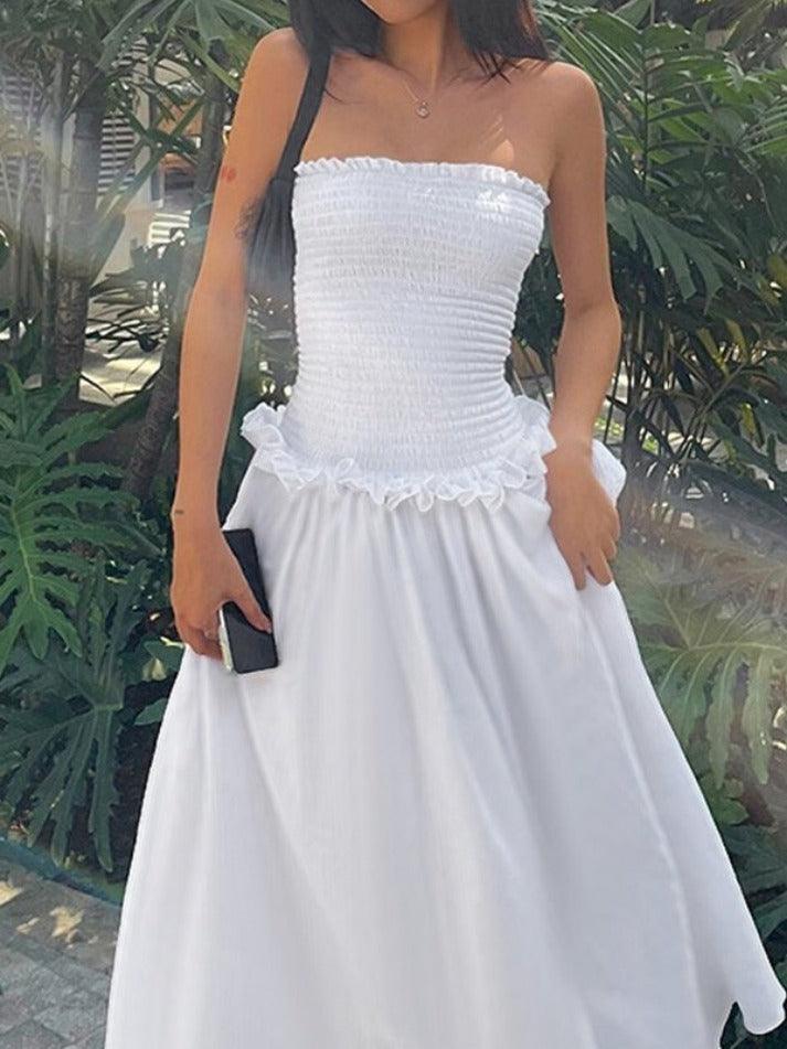 Effortlessly Elegant Dress with a Timeless Design