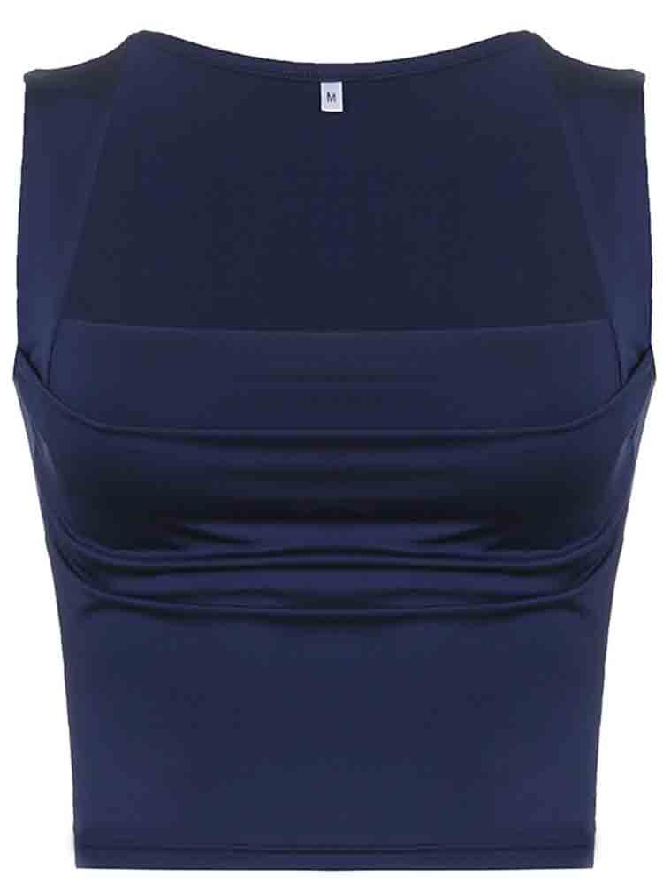 Well Tailored Top with a Graceful Silhouette