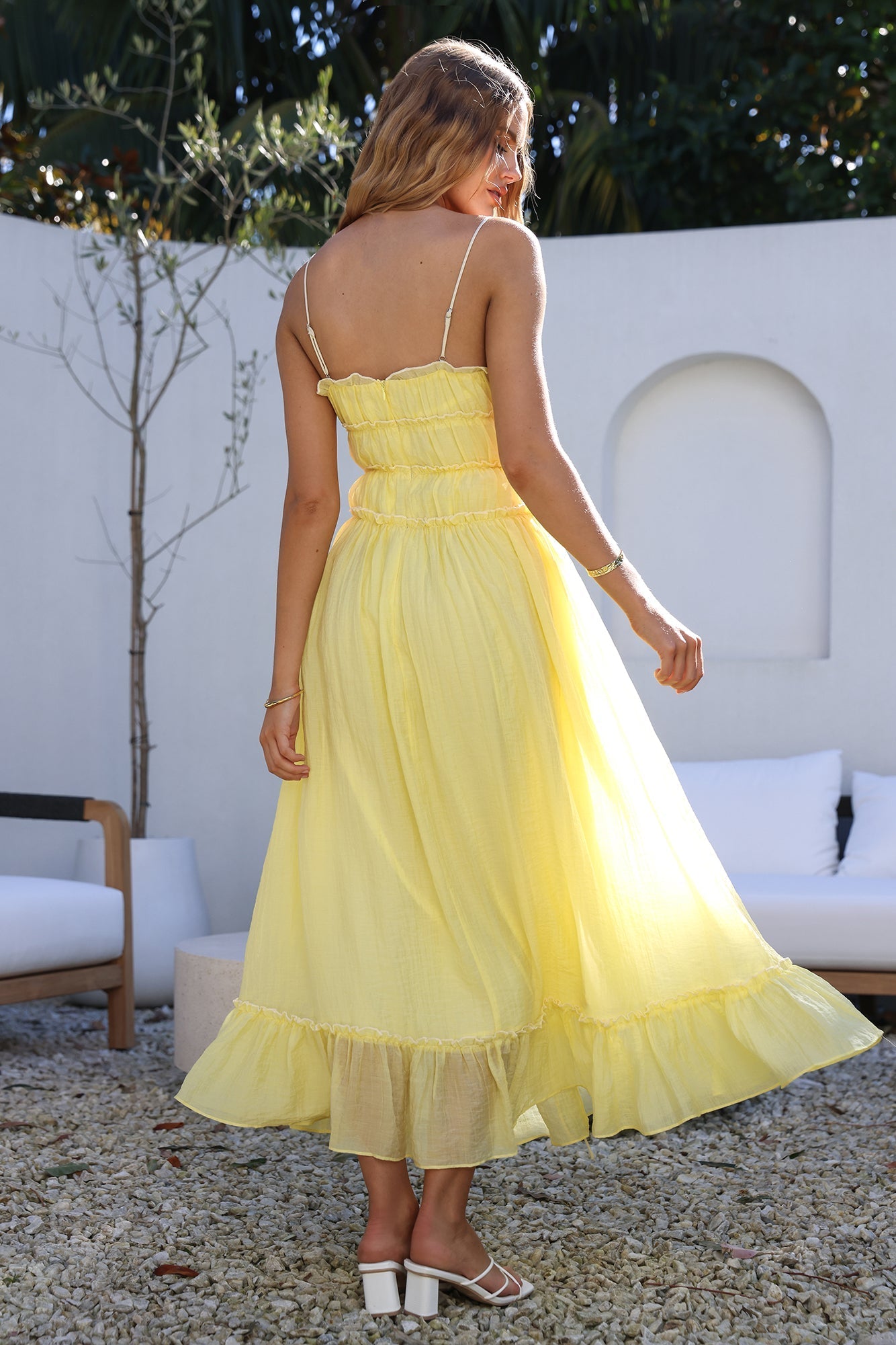Beautifully Crafted Dress in a Classic Style