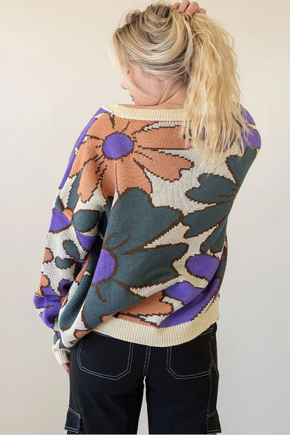 Effortlessly Elegant Sweater with a Timeless Design