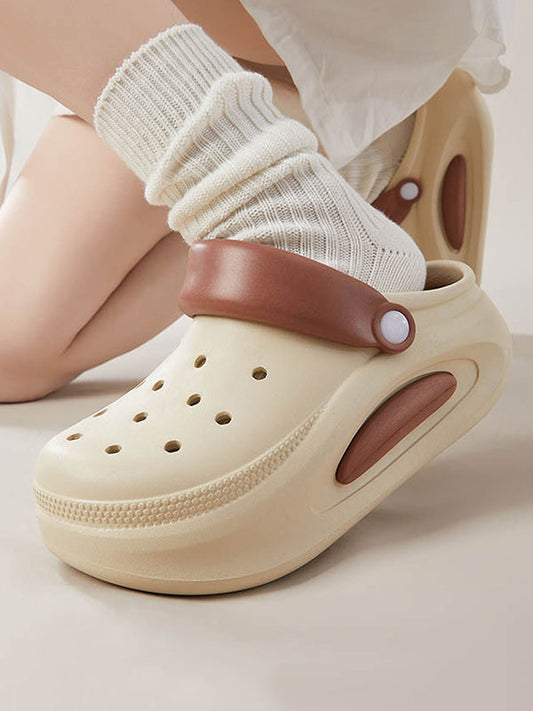 Beautifully Crafted Sandals in a Classic Style