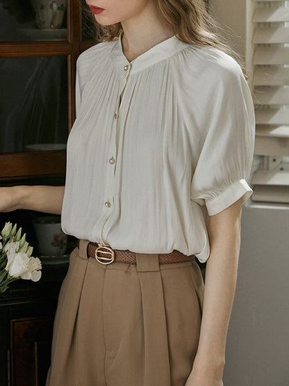 Beautifully Crafted Blouse in a Classic Style