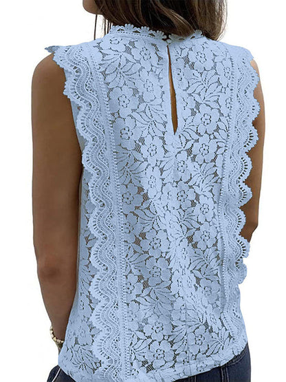 Well Tailored Top with a Graceful Silhouette