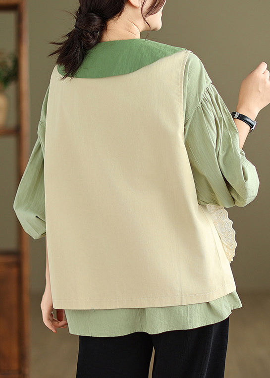 Well Tailored Blouse with a Graceful Silhouette