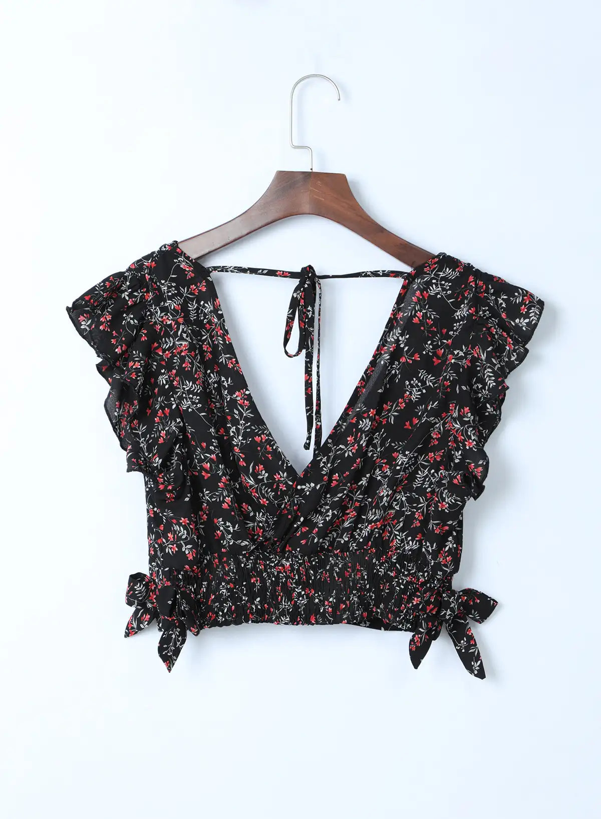 Effortlessly Elegant Garment with a Timeless Design