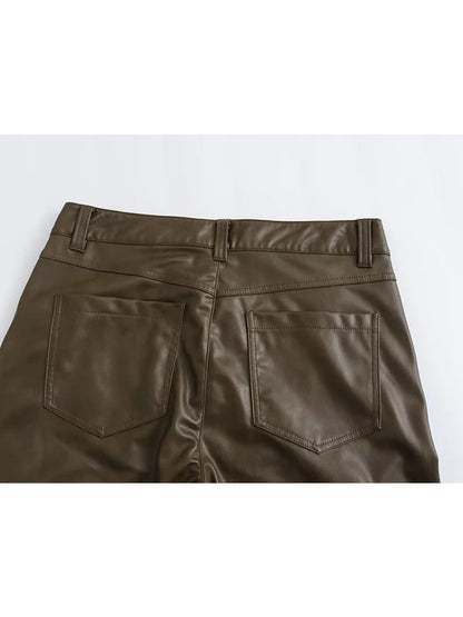 Sophisticated Pants with a Clean Classic Look