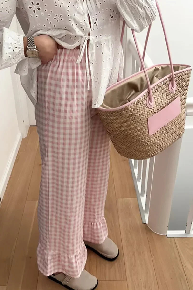 Beautifully Crafted Blouse in a Classic Style