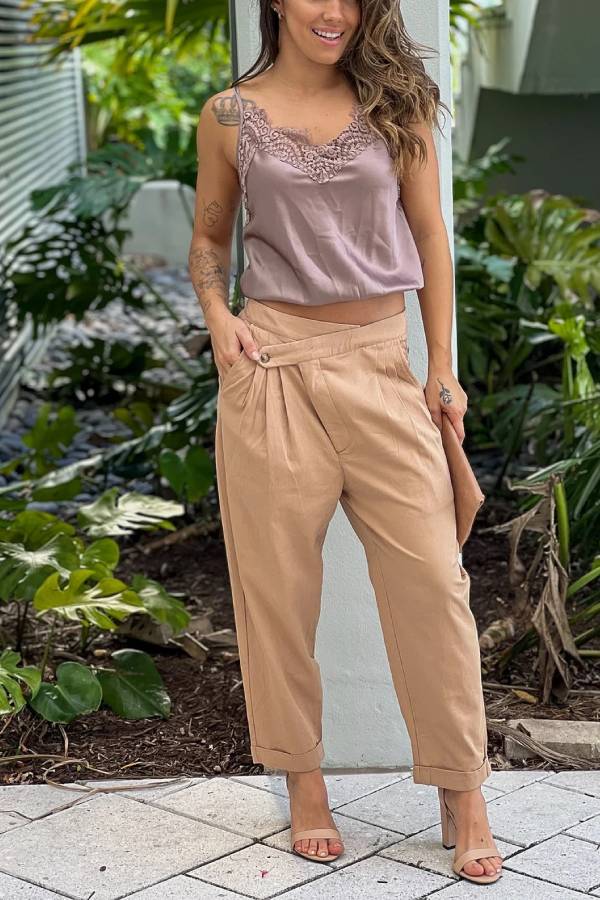 Beautifully Finished Pants in a Timeless Design