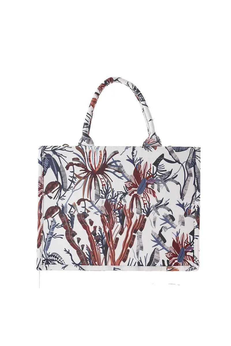 Effortlessly Elegant Bag with a Timeless Design