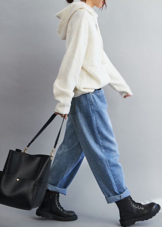 Well Tailored Boots with a Graceful Silhouette