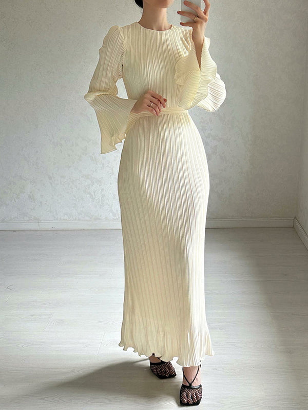 A Vintage Style Dress with Delicate Timeless Details
