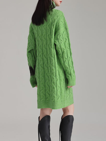 Well Tailored Sweater with a Graceful Silhouette