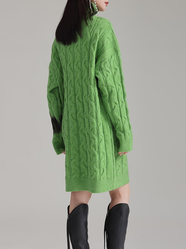 Well Tailored Sweater with a Graceful Silhouette