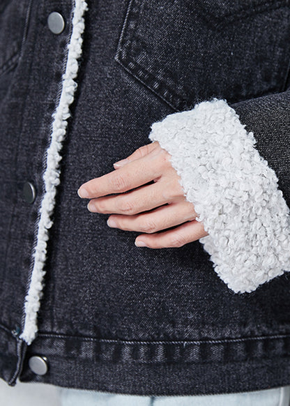 Gracefully Styled Jacket for Any Occasion