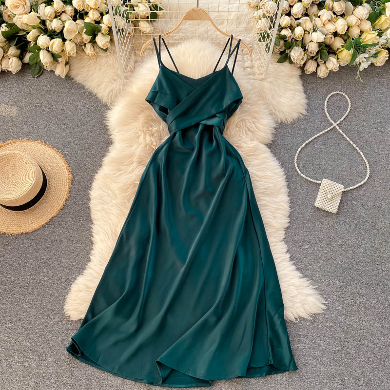 Beautifully Crafted Dress in a Classic Style