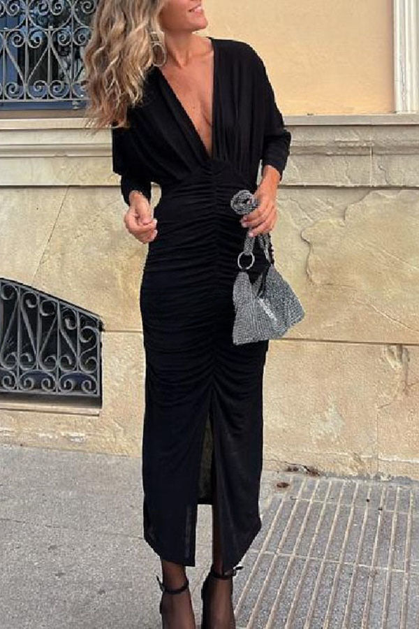 Sophisticated Dress with a Clean Classic Look