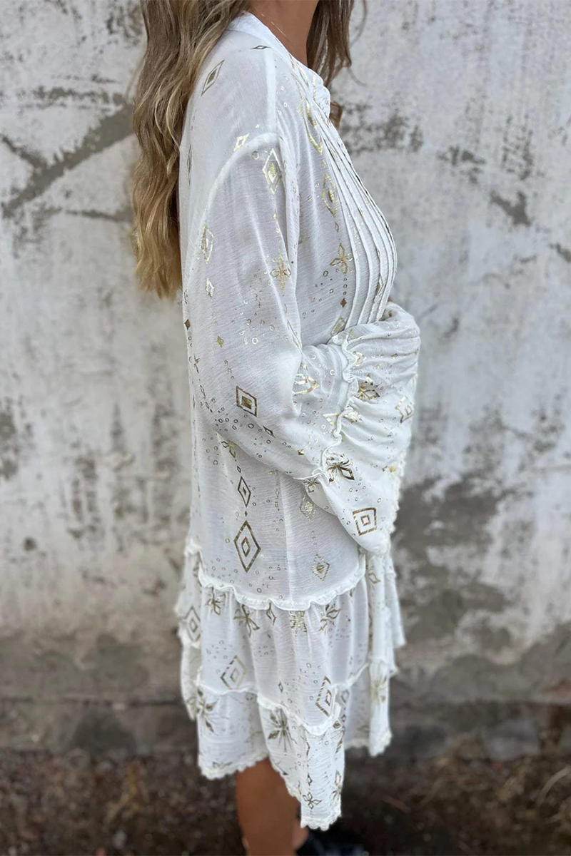 Gracefully Styled Dress for Any Occasion