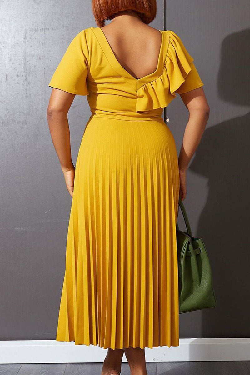 Well Tailored Dress with a Graceful Silhouette