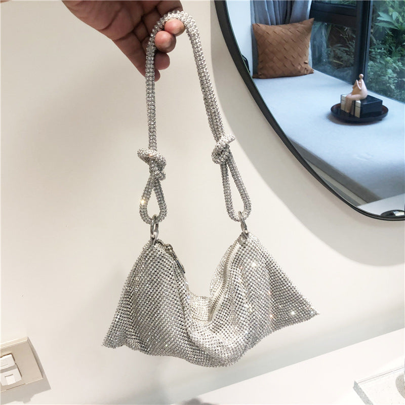 Effortlessly Elegant Bag with a Timeless Design