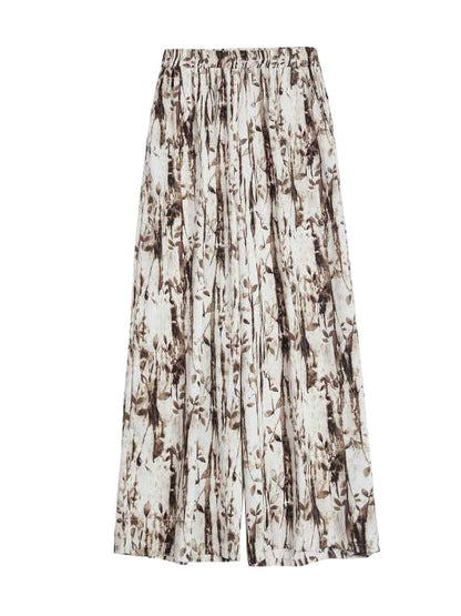 Beautifully Crafted Blouse in a Classic Style
