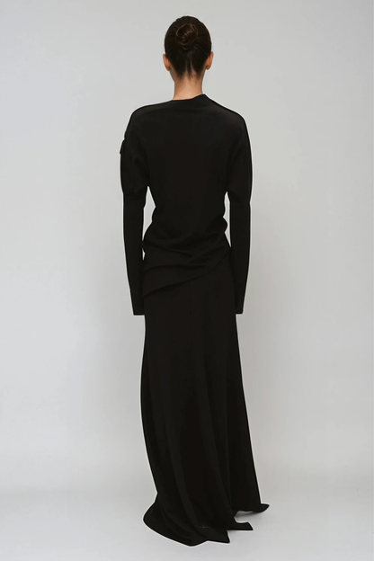 Gracefully Styled Garment for Any Occasion