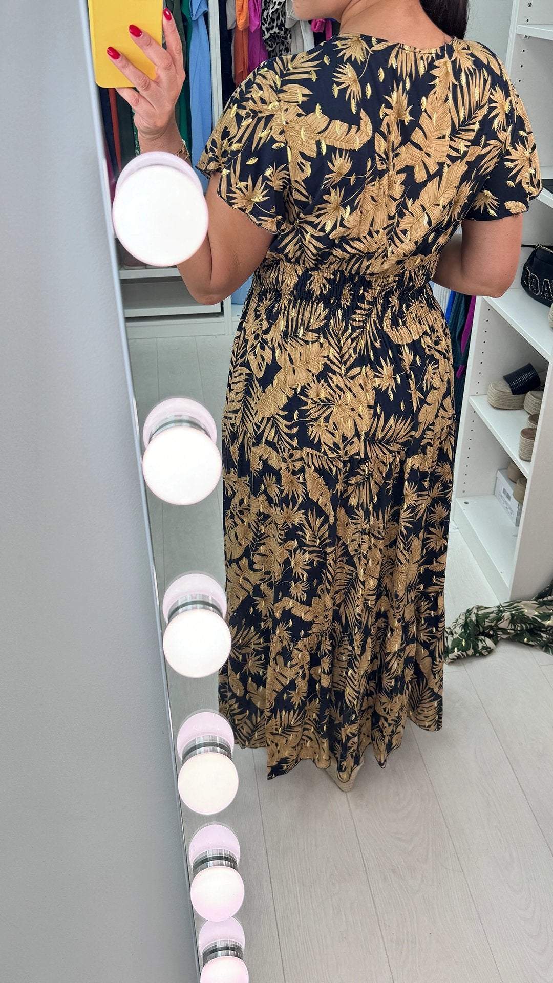 Beautifully Crafted Dress in a Classic Style
