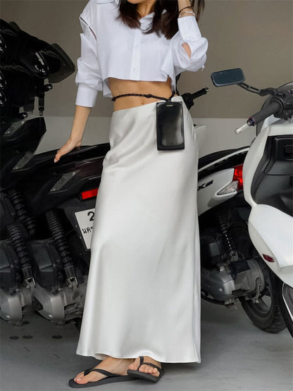 Sophisticated Garment with a Clean Classic Look