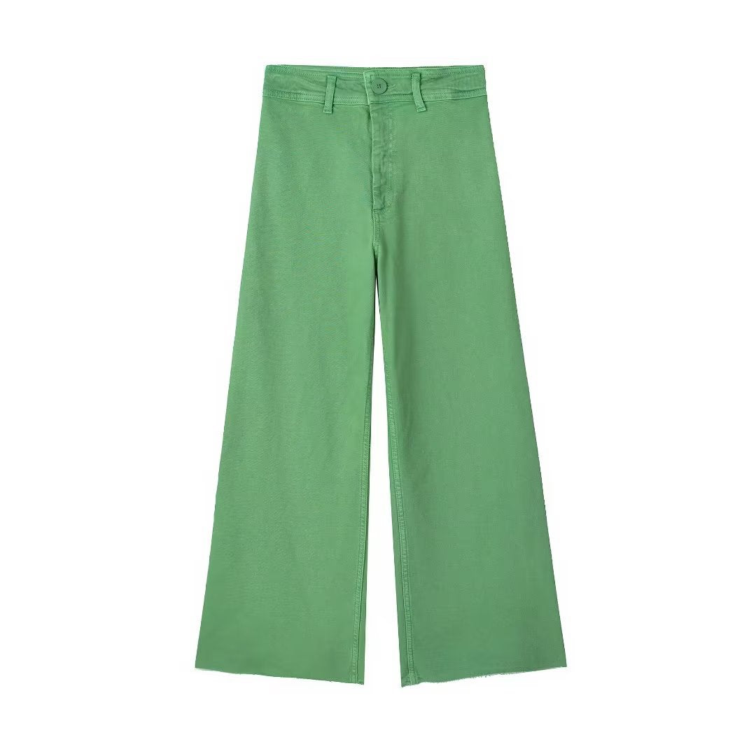 Beautifully Finished Trousers in a Timeless Design