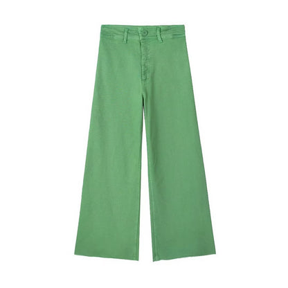 Beautifully Finished Trousers in a Timeless Design