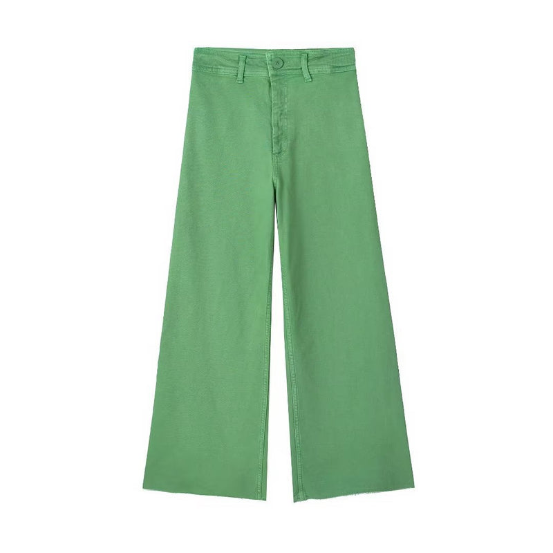Beautifully Finished Trousers in a Timeless Design