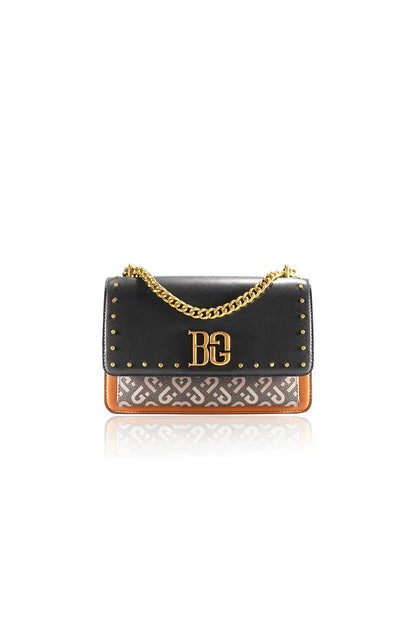 Sophisticated Bag with a Clean Classic Look