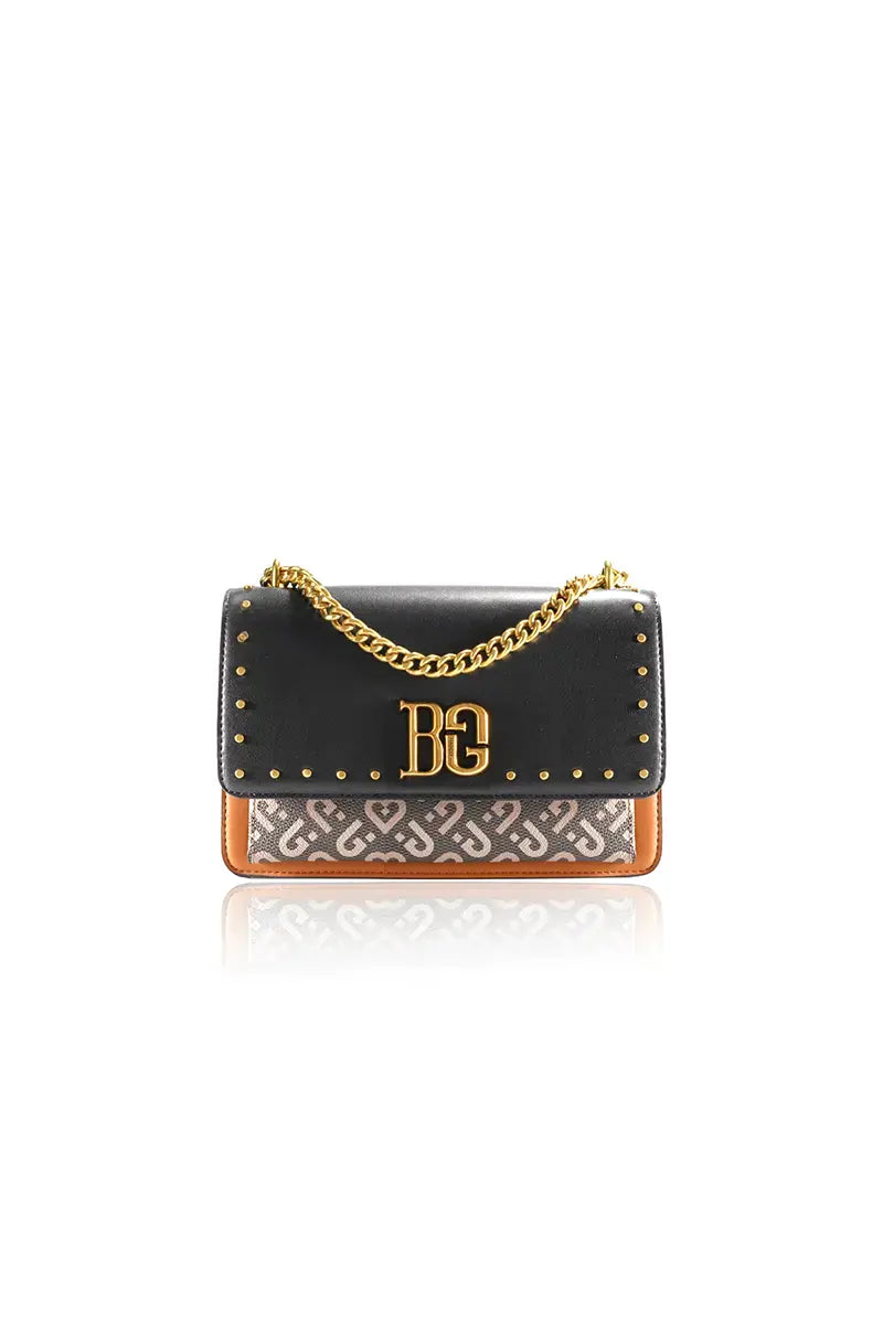 Sophisticated Bag with a Clean Classic Look