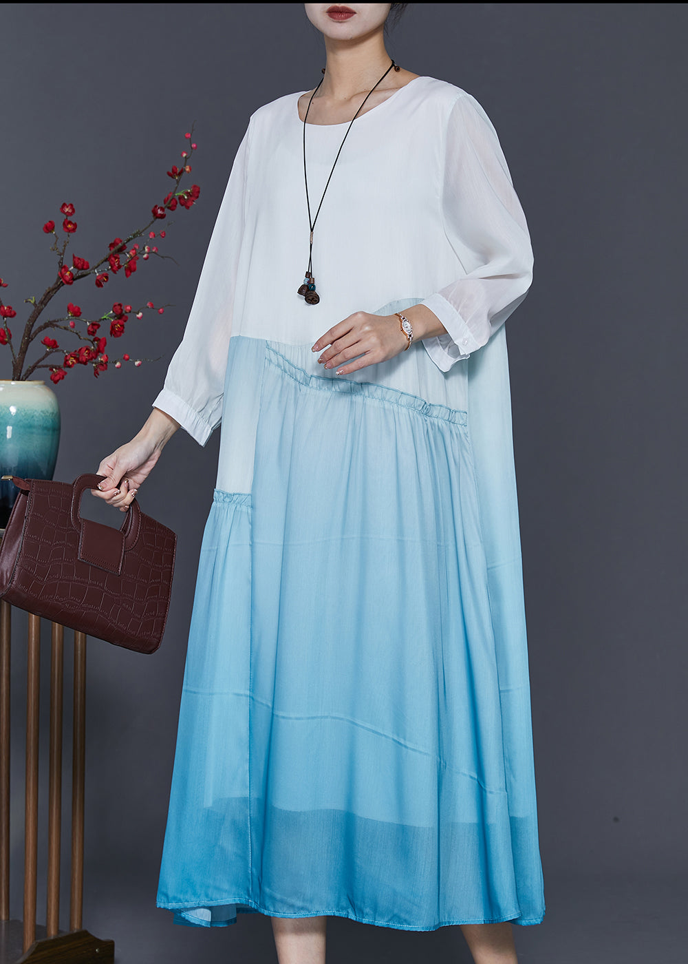 Classic Vintage Dress with a Flattering Fit