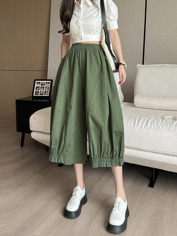 Sophisticated Trousers with a Clean Classic Look