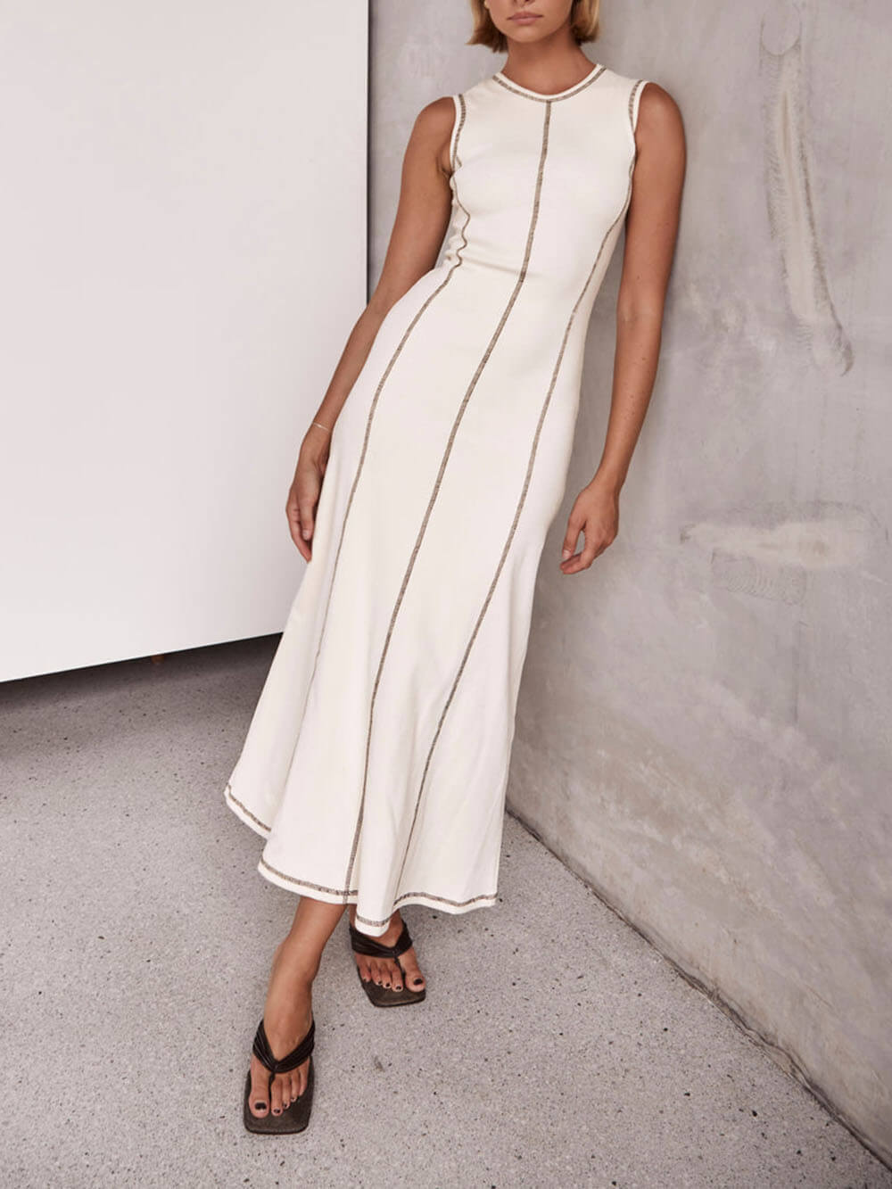 Classic Vintage & Enduringly Stylish Dress