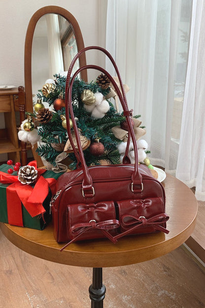 Polished Bag with an Effortless Classic Look