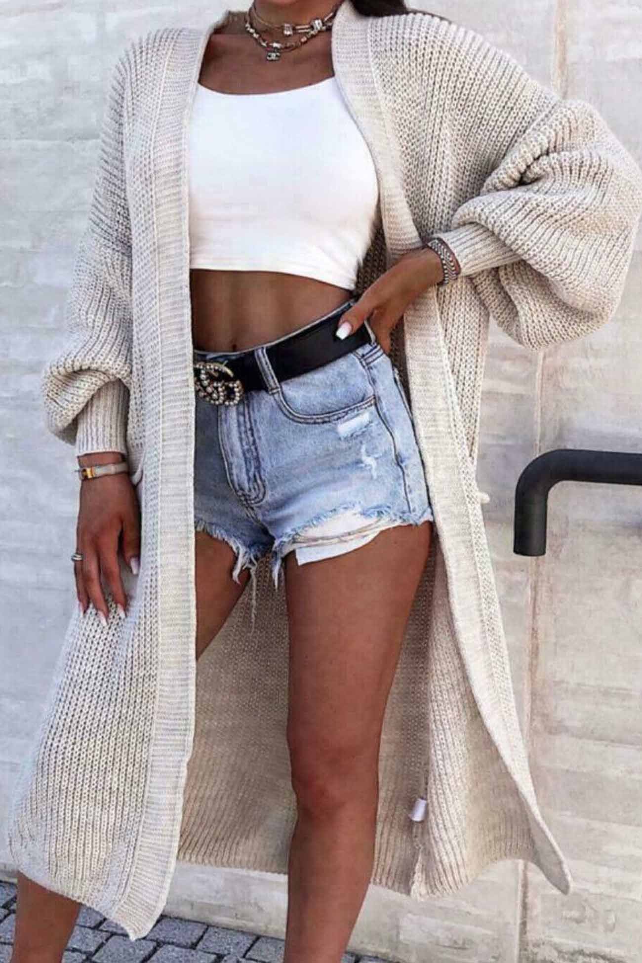Elegantly Styled Cardigan for Everyday Wear