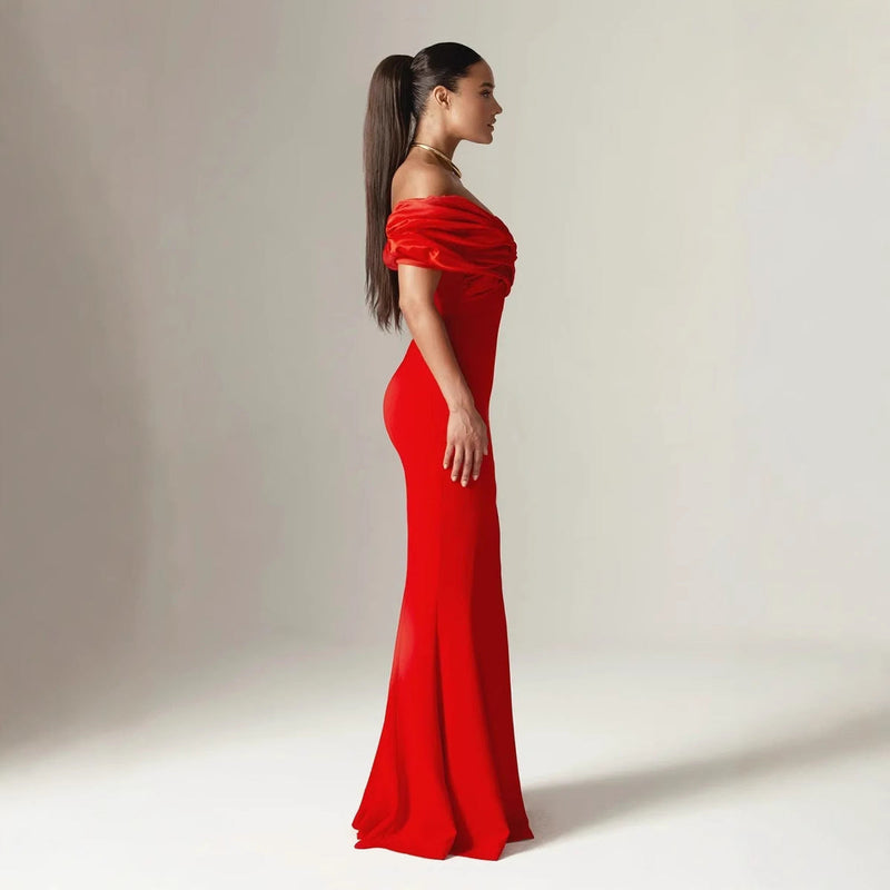 Gracefully Styled Dress for Any Occasion