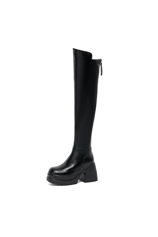 Effortlessly Elegant Boots with a Timeless Design