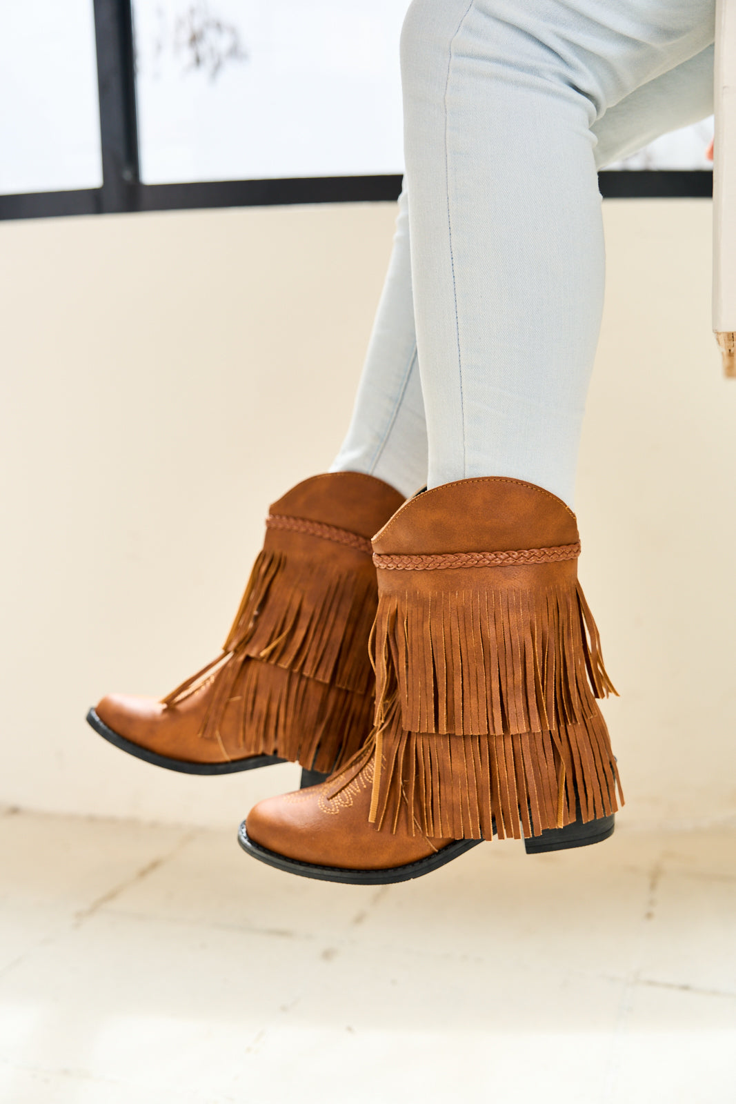 Gracefully Styled Boots for Any Occasion