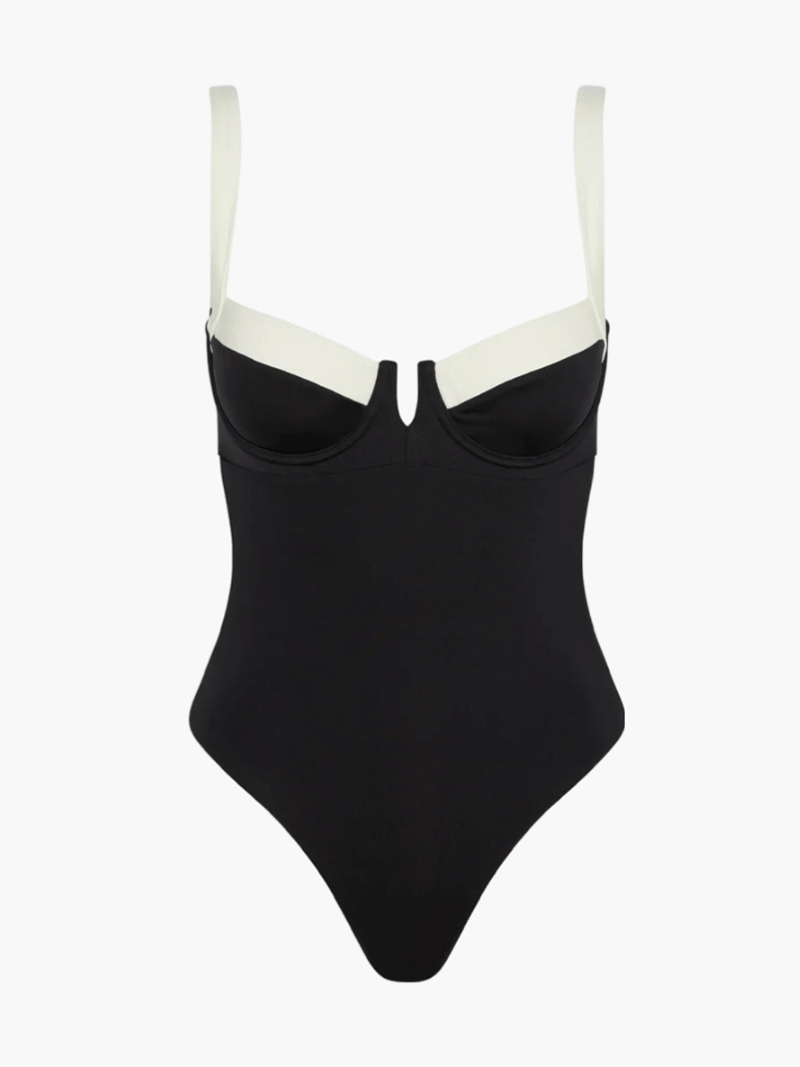 Gracefully Styled Garment for Any Occasion