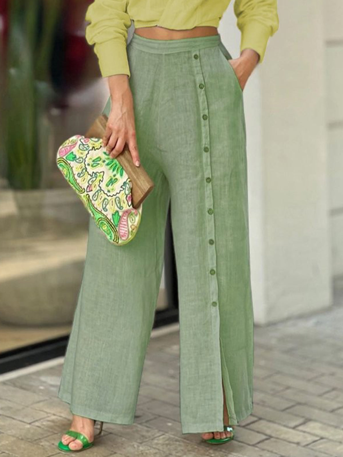 Sophisticated Pants with a Clean Classic Look