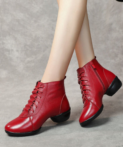 Polished Boots with an Effortless Classic Look