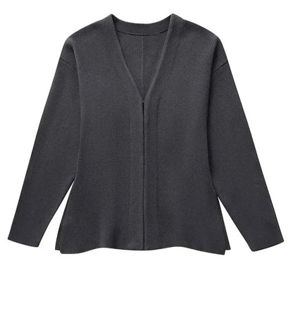 Effortlessly Elegant Garment with a Timeless Design